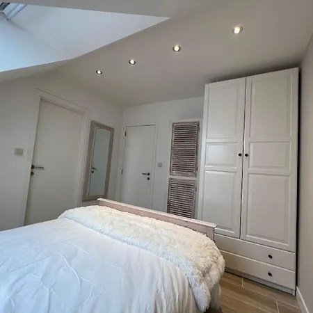 Cosy Pour 1 Personne/couple +parking * Huy